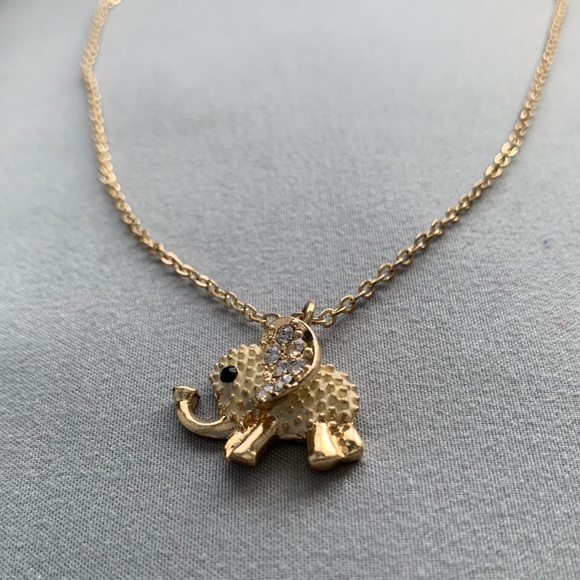 Aeropostale Golden Elephant Necklace - Picture 1 of 2